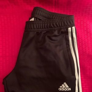 Womens adidas jogging pants! Size M(10/12)